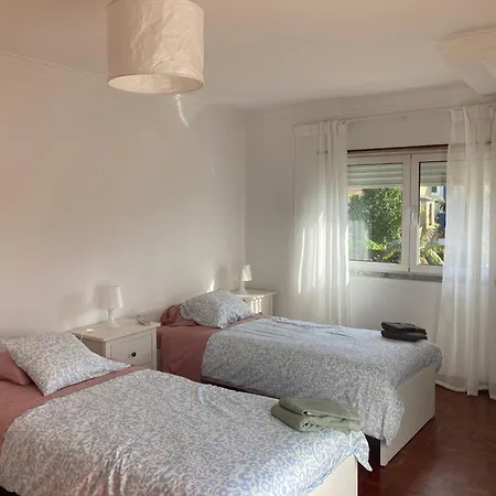 A Casa Do Telhado Preto 度假居 *
